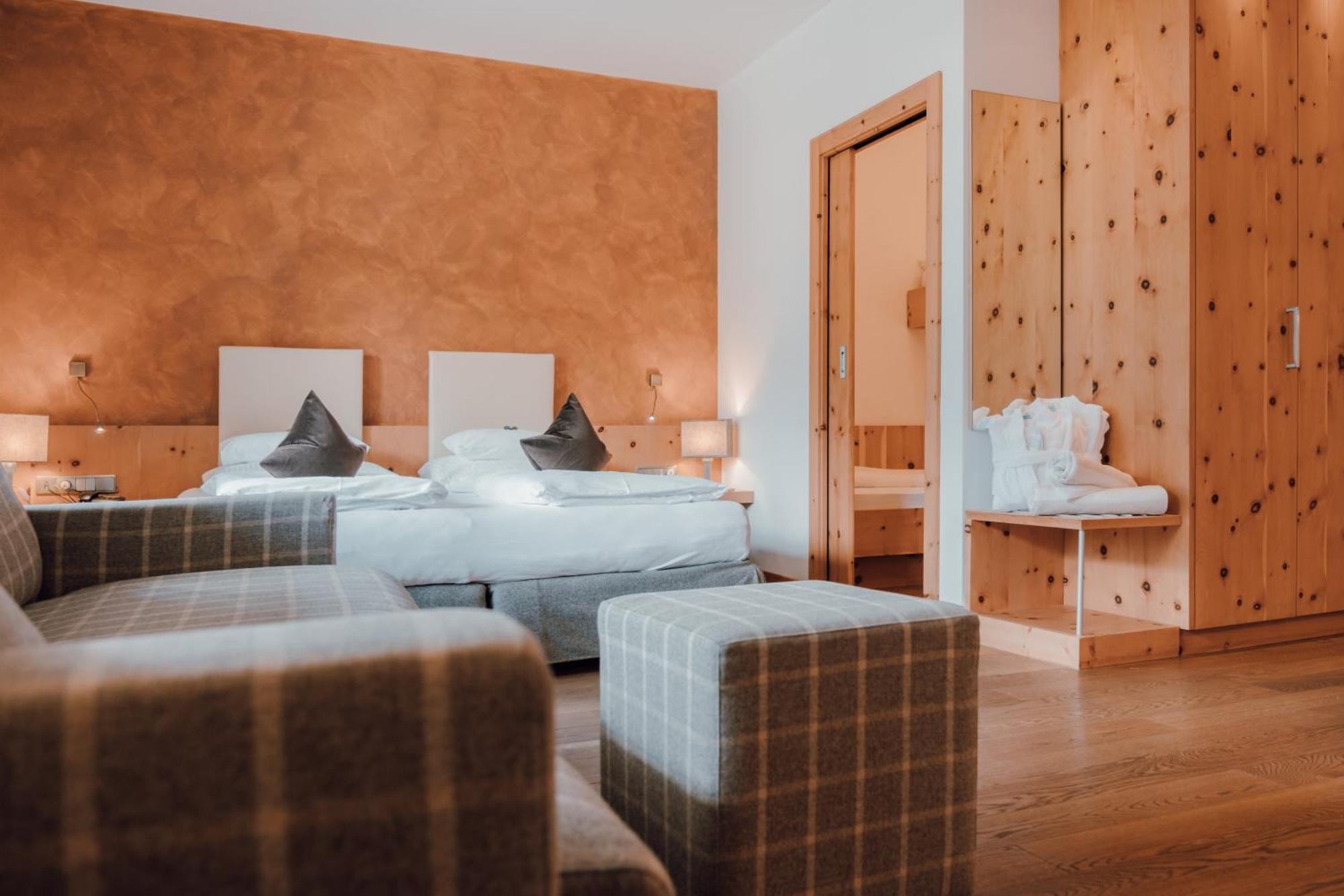 Residence Hotel Alpinum Campo Tures Exterior photo