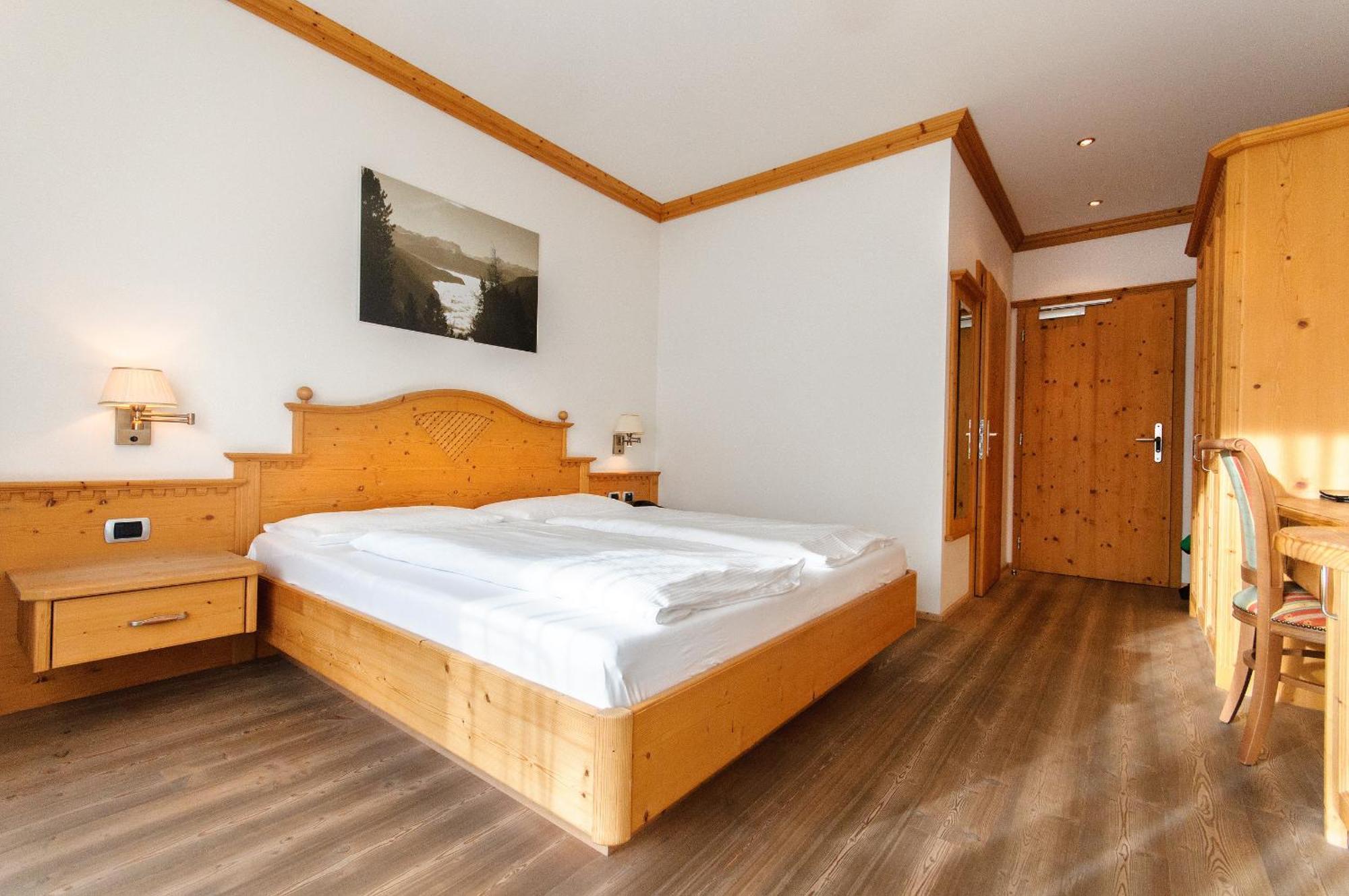 Residence Hotel Alpinum Campo Tures Room photo